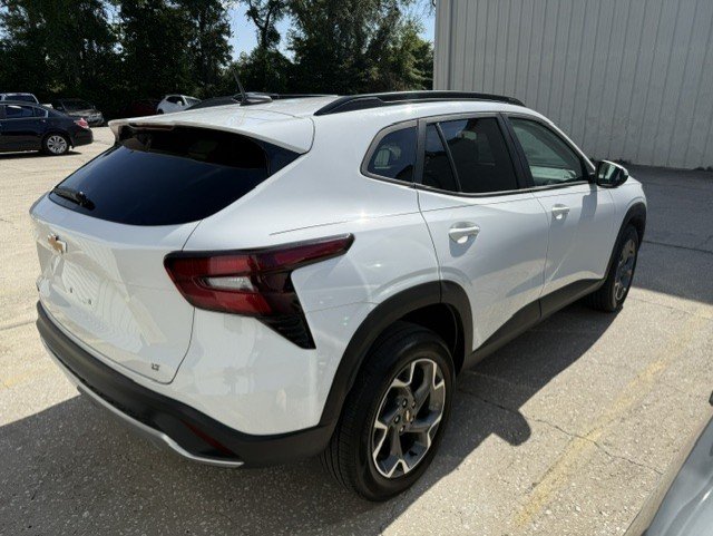 2025 Chevrolet Trax LT - Photo 6