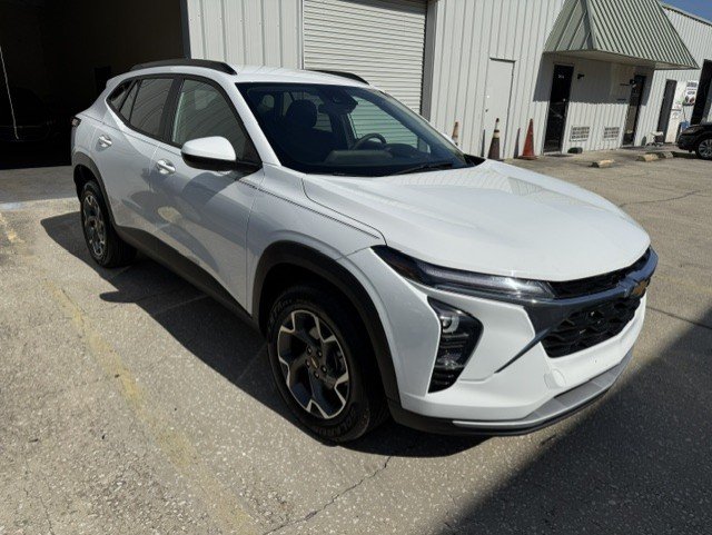 2025 Chevrolet Trax LT - Photo 7